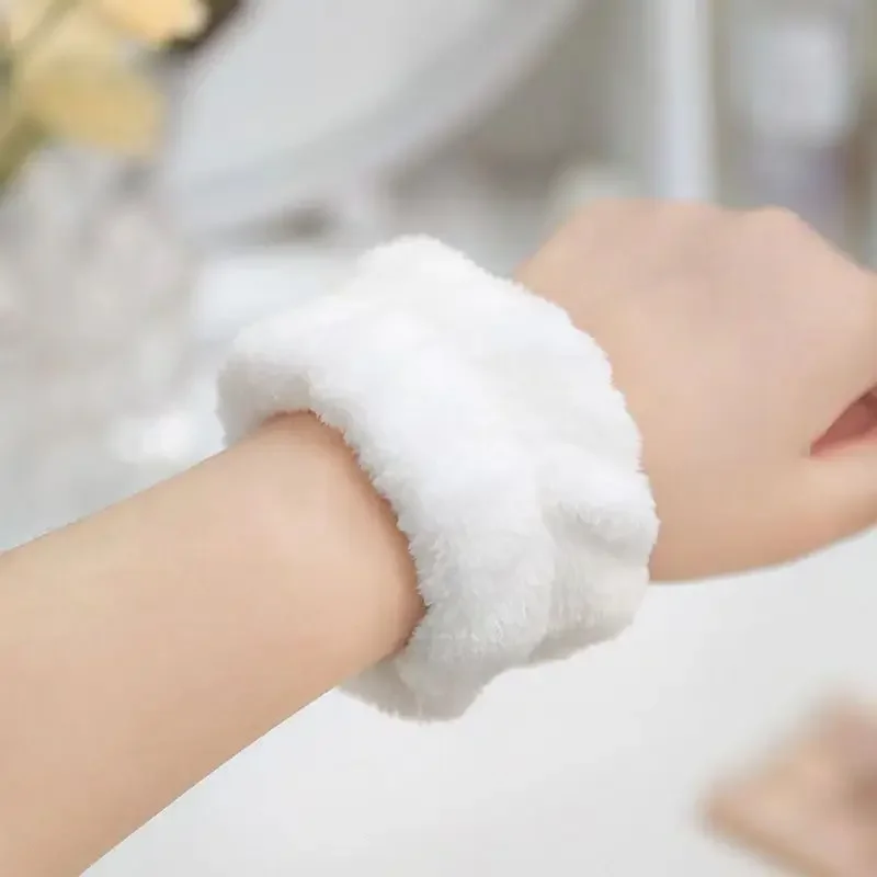 2 Buah Satu Pasang Gelang Peny - Sweat Band Wrist ulasan dan harga