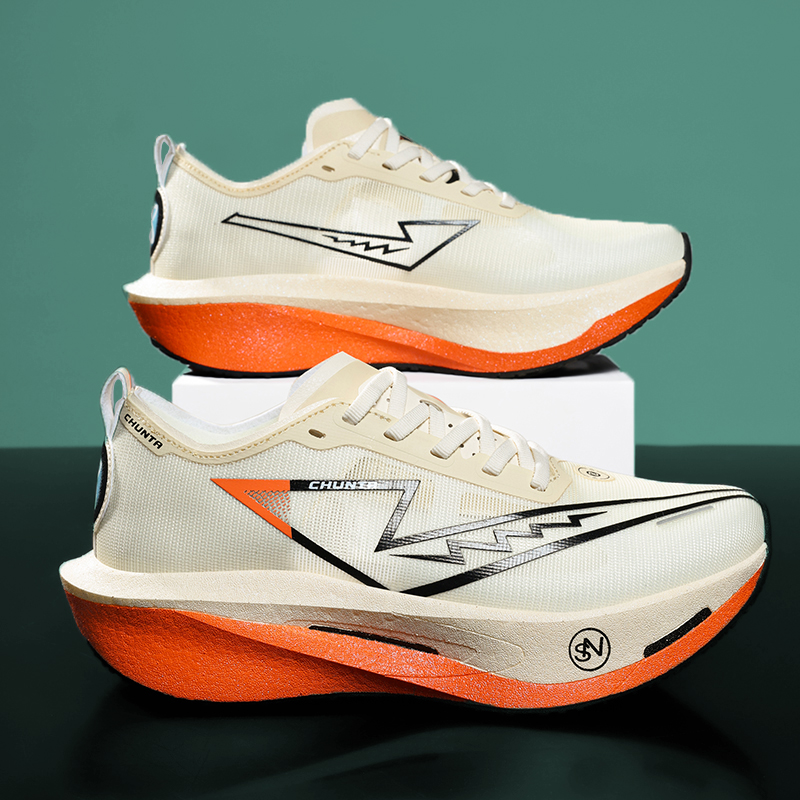 Sepatu Lari Pria dengan Papan  - Running Shoe Carbon ulasan dan harga