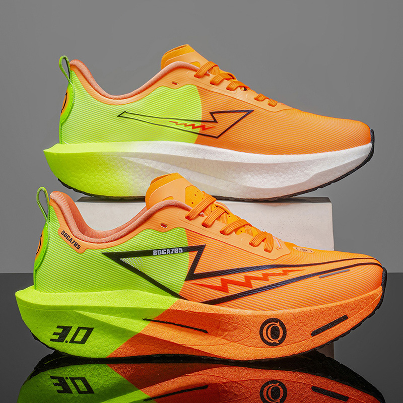 Sepatu Lari Pria dengan Pelat  - Running Shoe Carbon ulasan dan harga